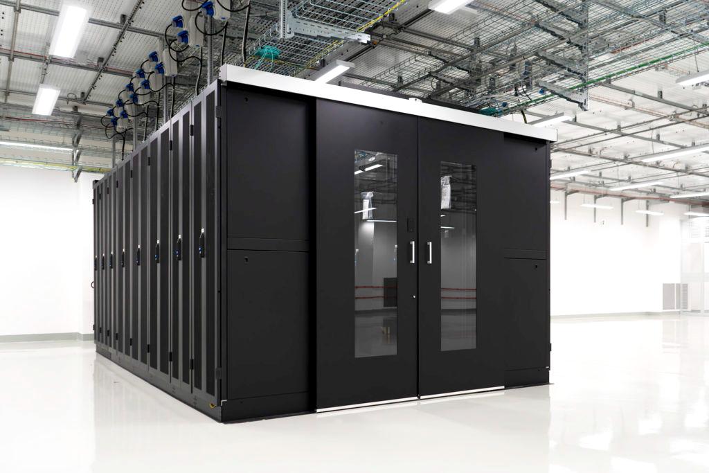 Modular hyperscale data center hall with sealed cold-aisle containment, AWS Milan programme